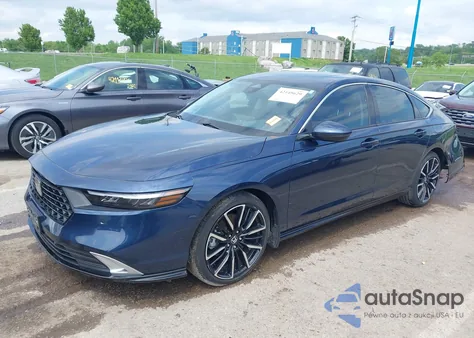 2023 Honda Accord Hybrid Touring z USA, uszkodzony, nr VIN 1HGCY2F82PA029648